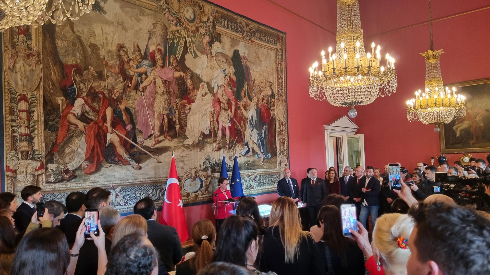 fransa_buyukelcilik_1